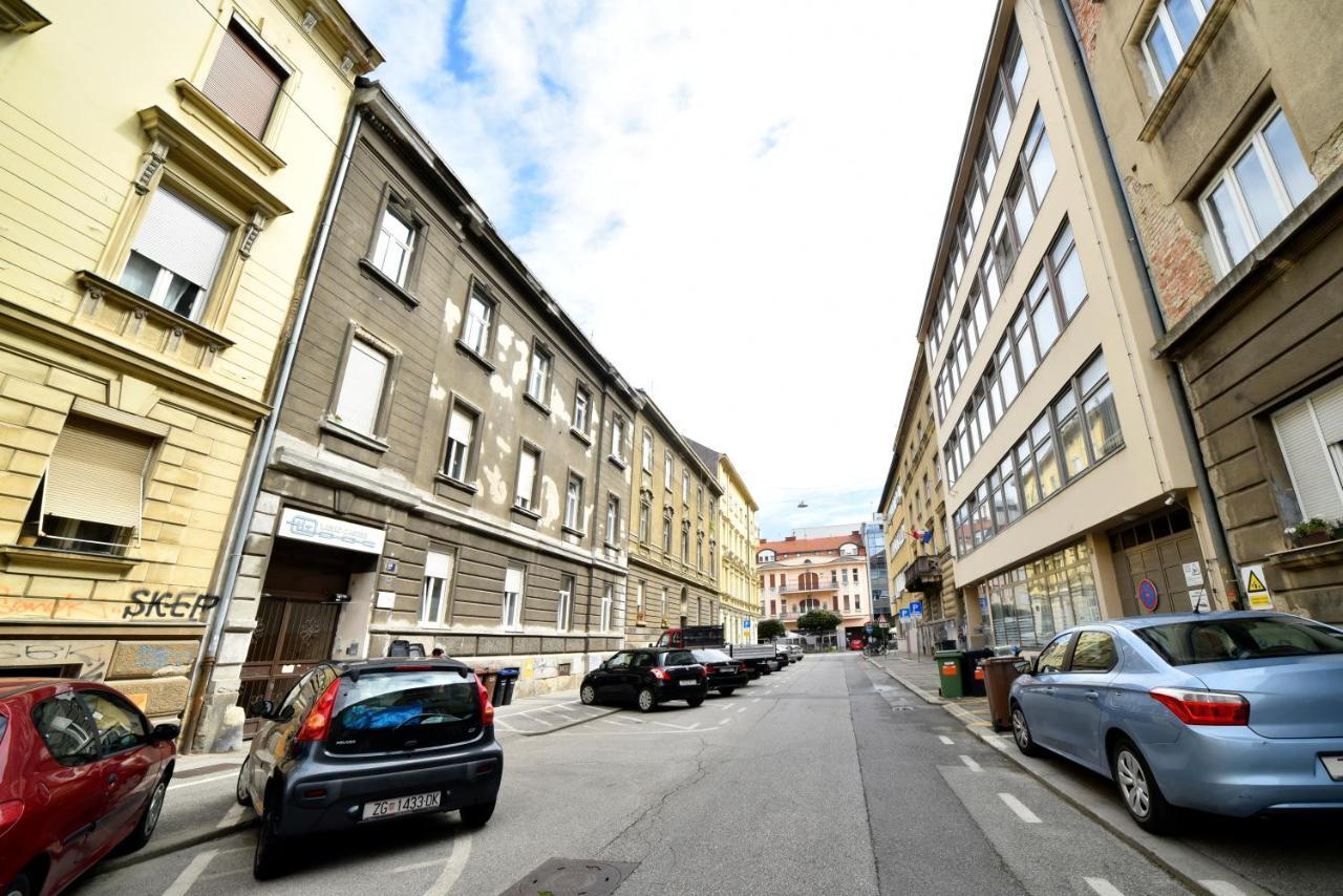 דירות 1Br In Central Zagreb & Main Station, Free Parking מראה חיצוני תמונה